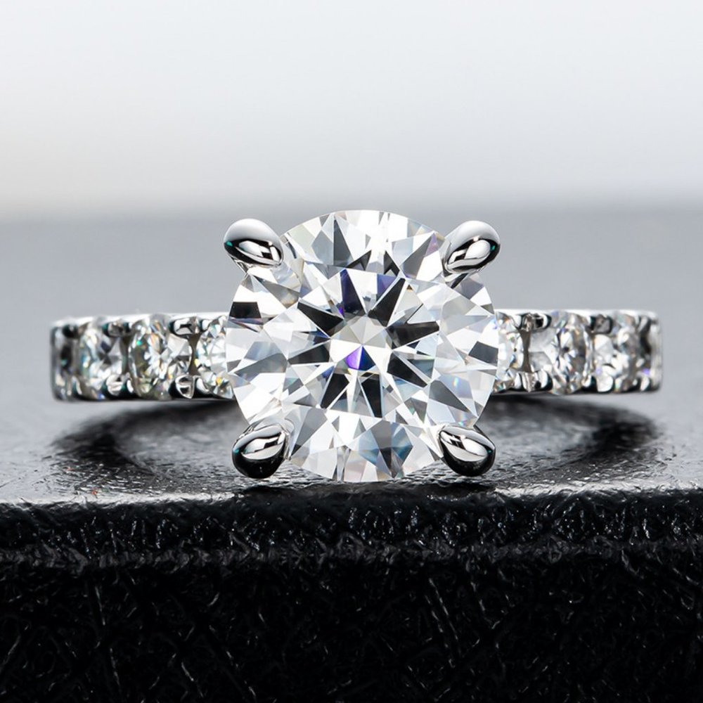 Certified 4.3 ct. t.w. Moissanite Diamond 4 Prone Solitaire Engagement R…